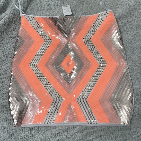 Sequin Bebe mini skirt, side zip, never worn, size medium - Picture 2 of 3